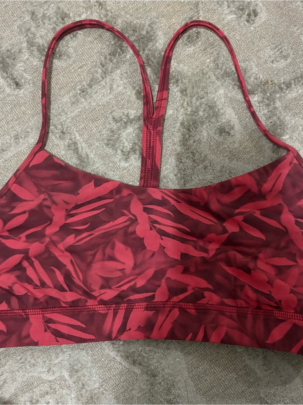 Women’s lululemon sports bra